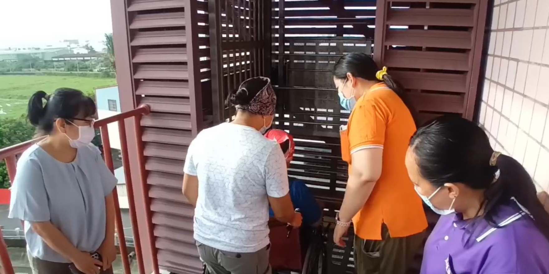 自走式避難梯教學