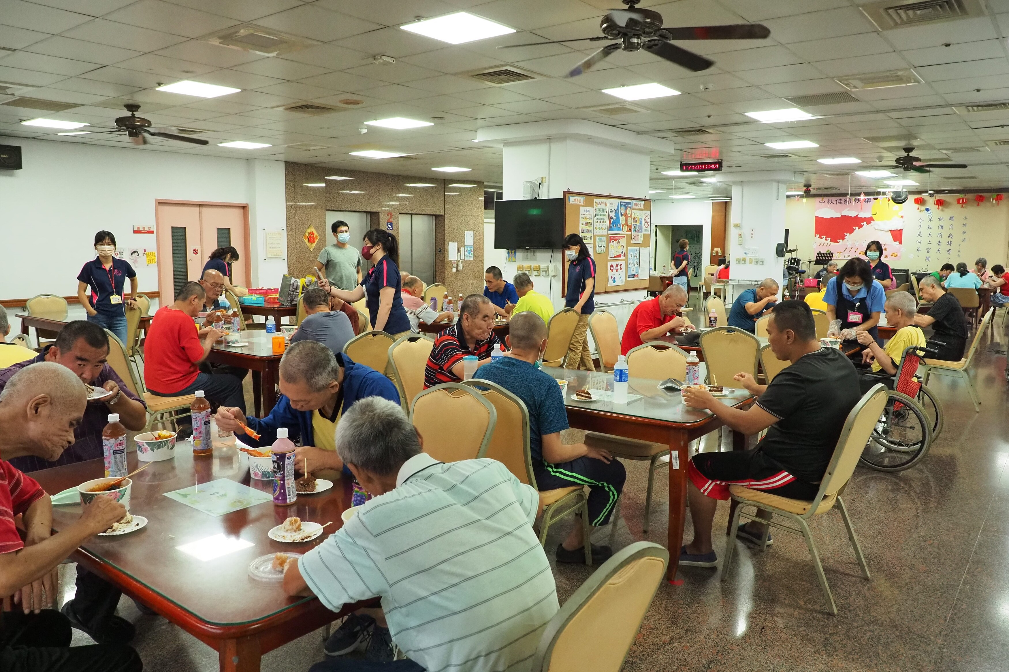 用餐大廳