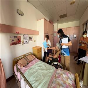 阿華介紹個人寢室裝飾內容