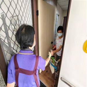 工作人員不僅是照顧者,更是陪伴者與守護者